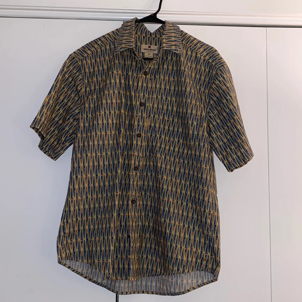 Men’s Button down Woolrich Canoe shirt - Picture 1 of 3